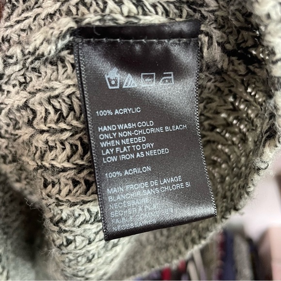 Sparkle & Fade Oversized Gray & Black Cardigan Sweater - Picture 6 of 6